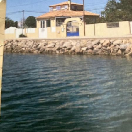 Le Robinson Bed & Breakfast Marseillan  Eksteriør bilde